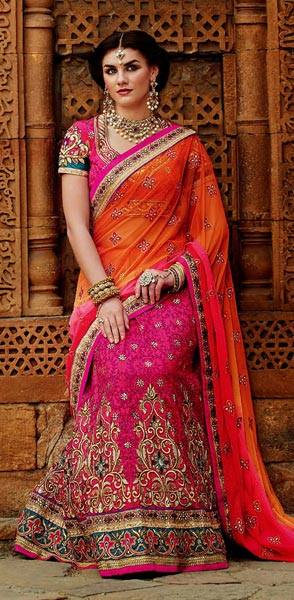 Aristocratic Royal Blue & Beige Net & Velvet Cut Border Work Wedding Wear Designer Saree. Bring Charming Glory In You With This Royal Blue & Beige Net & Velvet Wedding Wear Designer Saree. 